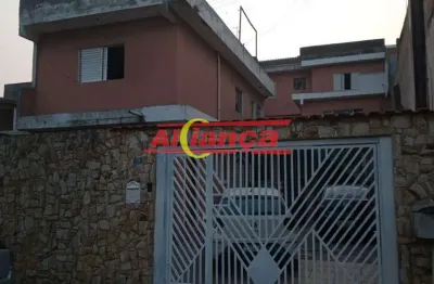 Sobrado com mais 2 casas, terreno 10x25, a 300 metros do shopping bomsucesso