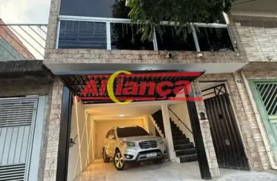 Sobrado jd. aeródromo, com 3 dormitórios, uma suíte, 2 vagas