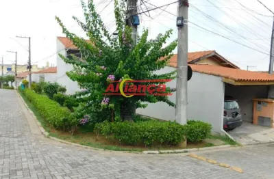 Casa térrea de esquina em condomínio fechado ? pronta para morar!