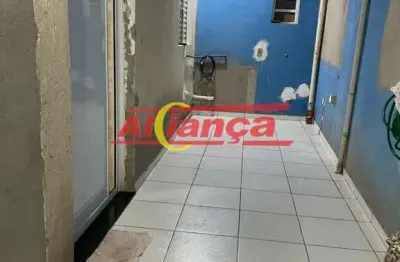 Venda de casa no jardim brasil! 2 quartos, 2 banheiros, área de serviço e quintal. oportunidade!