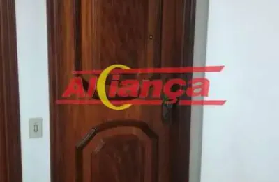 Apartamento com mobília 2 dormitórios com guarda roupa planejados .