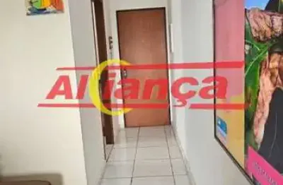 Apartamento com 2 dorms  1 com suíte, 2 vagas de garagem.  muito bem localizado