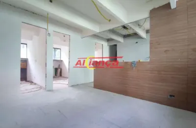Oportunidade imperdível: apartamento em reforma com janelas blindex e porcelanato incluso