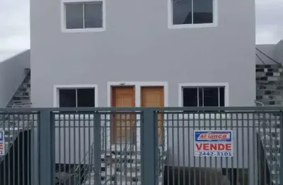 Casa sobreposta - jd fortaleza com 2 dorms, sala 2 ambs cozinha ampla, lavanderia e 1 vaga de garage
