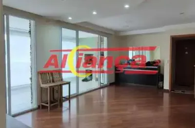 Apto à venda de 96m² com sala ampliada, varanda gourmet, 2 vagas