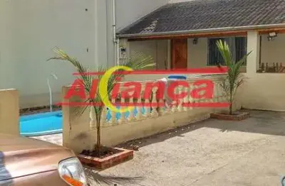 Casa para renda no Jardim Flor da Montanha perto do Shopping Maia