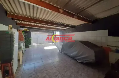 Ótimo sobrado com 4 vagas , 2 quartos, no picanço prox. shopping maia - 580 mil