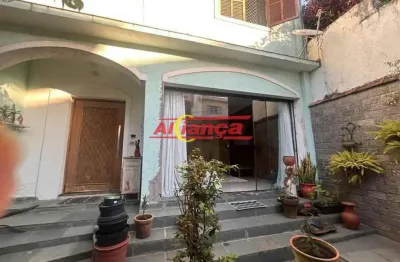 Casa com 3 quartos à venda na Rua Salvador Gaeta, 301, Vila Augusta, Guarulhos