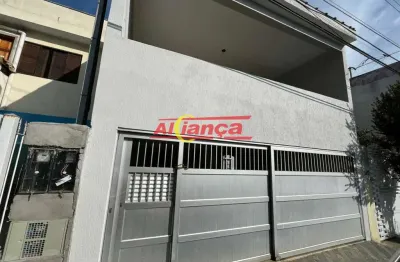 Lindo sobrado 3 quartos 1suite /3 vagas /ótimo local / 750 mil