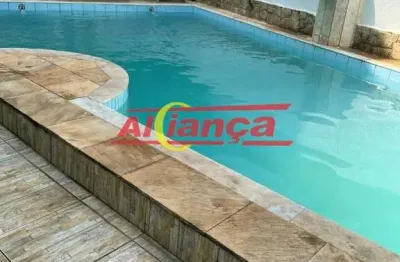 Sobrado á venda com piscina no jardim guapira em são paulo