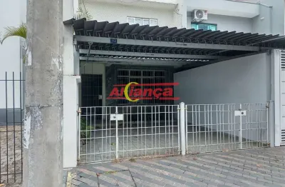 Sobrado a venda de 3 quartos e 2 suites no jd bom clima..