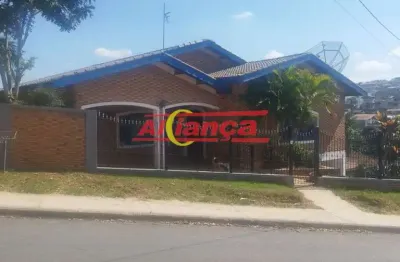 Casa em atibaia, 03 dorm, 02 suites, 10 vagas, 464 metros