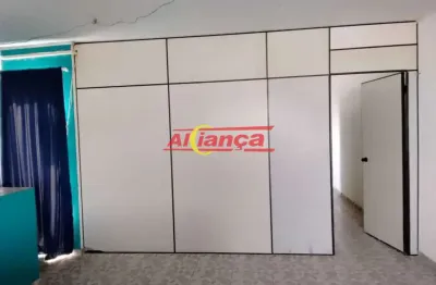 Casa comercial com 10 salas à venda na Rua Descoberto, 59, Vila Nova Bonsucesso, Guarulhos