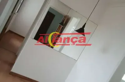 Este aconchegante apartamento com: 2 dormitórios, 1 banheiro e 1 vaga de garagem. oferece o conforto
