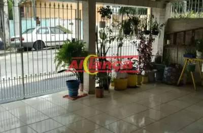 Casa com 2 quartos à venda na Rua Vinte e Quatro de Maio, 41, Vila Galvão, Guarulhos