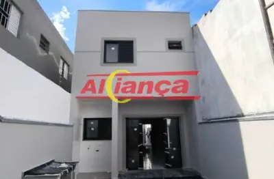 Sobrado novo a venda em Guarulhos 3 dormitórios sendo 1 suíte