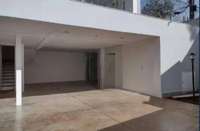 Casa com 3 quartos para alugar na Rua dos Faveiros, Vila Alpina, Santo André