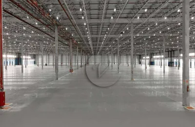 Galpão com 32.000 m² para alugar em embu das artes.