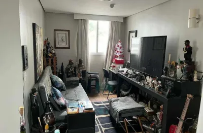 Ótimo flat totalmente mobiliado , 1 dormitório , sala , cozinha , banheiro , 1 vaga , andar mediano , localização privilegiada , próximo ao shopping