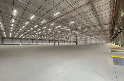 Galpão com 6.467m² em condomínio logístico para locação em mauá.