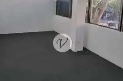 Imóvel comercial - 4 andares 1º andar: recepção 2 banheiros (1 na recepção e outro perto da copa) copa 4 salas médias (3 frontais) 1 sala pe