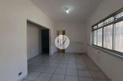 Casa Residencial/Comercial com Quintal e Vagas – Parque Oratório