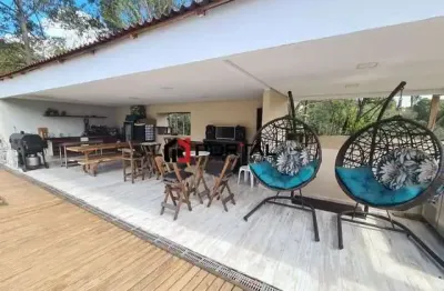 Casa em condomínio fechado com 3 quartos à venda na estrada municipal do embu, 1, jardim torino, cotia por r$ 1.600.000