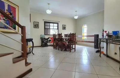 Casa em condomínio fechado com 3 quartos à venda na rua jerusalém, 1, jardim semiramis, cotia por r$ 620.000