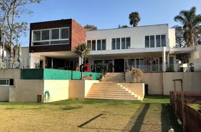 Casa em condomínio fechado com 4 quartos para alugar na estrada fazendinha, 100, jardim ana estela, carapicuíba por r$ 24.000