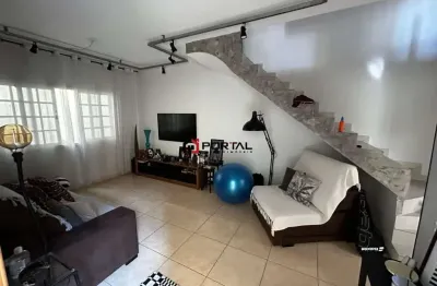 Casa em condomínio fechado com 3 quartos à venda na tejuguaçu, 1, chácara recanto, cotia por r$ 650.000
