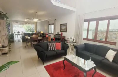 Casa em condomínio fechado com 4 quartos à venda na avenida estácio de sá, 1756, granja viana, cotia por r$ 1.650.000