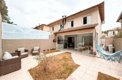 Casa em condomínio fechado com 3 quartos à venda na Rua Guarujá, 175, Granja Viana, Cotia por R$ 690.000