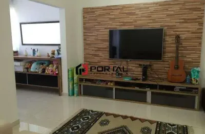 Casa em condomínio fechado com 3 quartos à venda na rua guarujá, parque rincão, cotia por r$ 810.000