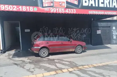 Casa com comércio e 1 barracão no fundo. codigo: 13579