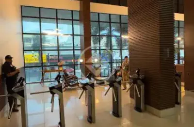 Vendo sala comercial mobiliada e com vaga de garagem no ed. lourenço office codigo: 103557