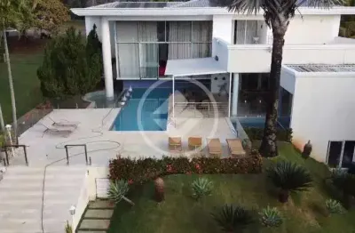 Incrível sobrado neoclássico no residencial aldeia do vale codigo: 131885
