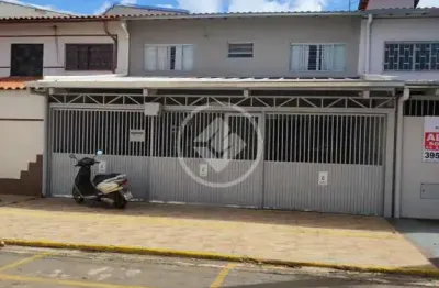 Casa/sobrado 3 quartos e suíte no setor universitário codigo: 157317