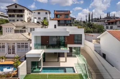Casa de altissímo padrão de 4 suítes a venda no granville