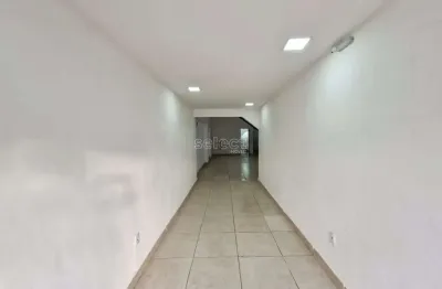 Ponto comercial para alugar na Rua Benjamin Constant, Centro, Juiz de Fora