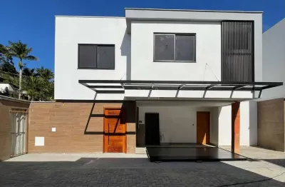 Casa em condomínio fechado com 3 quartos à venda na Rua Florianópolis, Nova Califórnia, Juiz de Fora