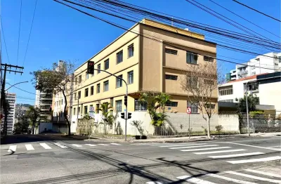 Cobertura exclusiva no santa helena – ampla, reformada e com vista definitiva