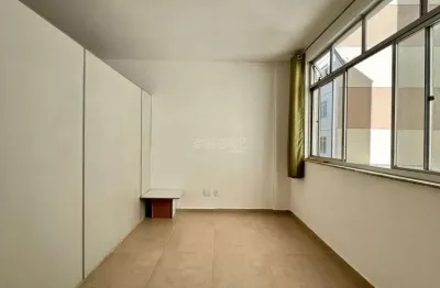 Kitnet / Stúdio à venda na Rua Barbosa Lima, Centro, Juiz de Fora