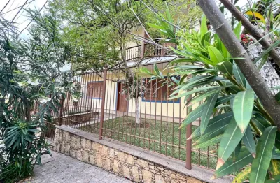 Casa com 5 quartos à venda na Rua José Maria Mendes, São Mateus, Juiz de Fora