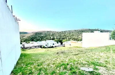 Terreno à venda no condomínio nova gramado - 420 m² com vista panorâmica e lazer completo