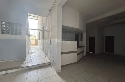 Sala comercial para alugar na Rua Marechal Deodoro, Centro, Juiz de Fora