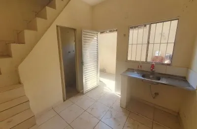 Casa com 1 quarto para alugar na Estrada do Capão Bonito, 1665, Jardim Maria de Lourdes, Guarulhos