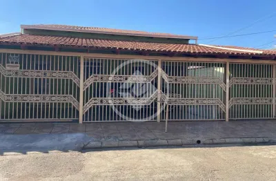 Casa com 3 quartos à venda na Rua Getúlio de Sá, Conjunto Morada Nova, Goiânia