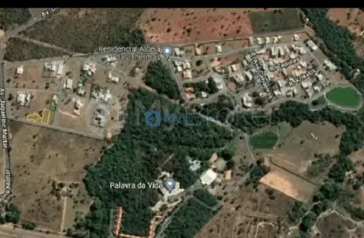 Terreno em condomínio fechado de alto padrão a venda em Caldas Novas GO codigo: 15748