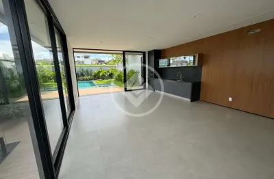 Belíssimo sobrado Concomínio Jardins Itália codigo: 102350