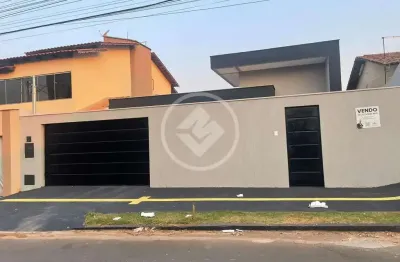 Casa com 3 quartos à venda na Rua JI 2, Jardim Ipê, Goiânia